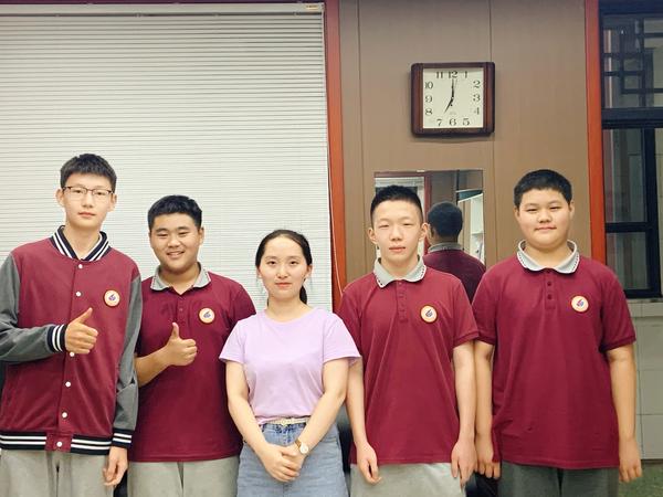 合影 (11) 合影 (11)